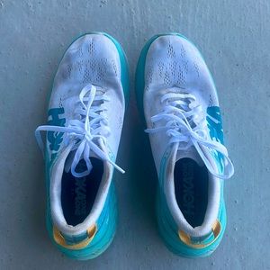 Hoka One one carbon x